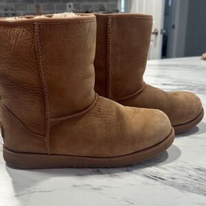 Ugg Women's Tan Boots